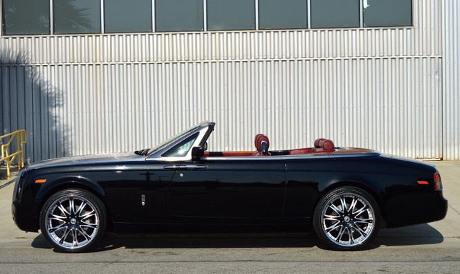 Rolls-Royce Phantom Drophead Coupe 2008 bán đấu giá chỉ 3,1 tỷ đồng - ảnh 1