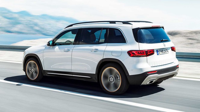 Mercedes-Benz GLB chính thức lộ diện, bắt đầu bán từ cuối năm nay - ảnh 2