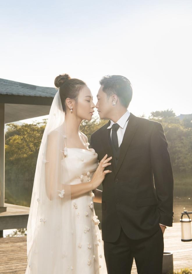 Vì sao lễ cưới Cường Đô La, Đàm Thu Trang cấm trẻ em dưới 5 tuổi? - ảnh 1