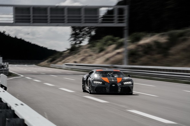 Bugatti Chiron thiết lập kỷ lục tốc độ mới - ảnh 2