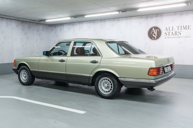 Mercedes-Benz S-Class 37 năm tuổi được đinh giá hơn 1,2 tỷ đồng - ảnh 1