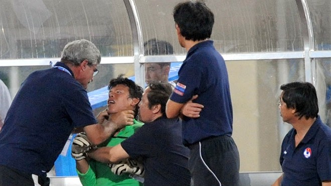 U22 Việt Nam vô địch SEA Games: Khi con sư tử cúi chào rừng già - ảnh 1