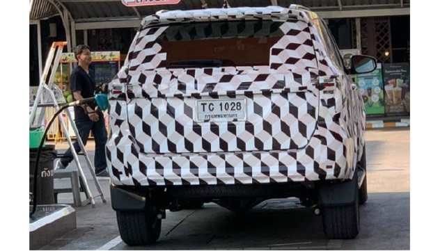 Toyota Fortuner mới lộ ảnh chạy thử tại Thái Lan - ảnh 1