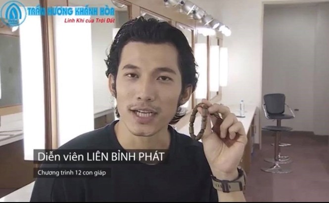 Món quà vòng Trầm hương Khánh Hoà gây bất ngờ với khách mời VTV đặc biệt Tết - ảnh 2