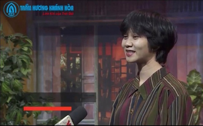 Món quà vòng Trầm hương Khánh Hoà gây bất ngờ với khách mời VTV đặc biệt Tết - ảnh 4