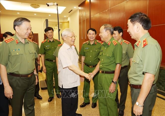 Tổng Bí thư, Chủ tịch nước chủ trì buổi làm việc với Thường vụ Đảng ủy Công an Trung ương - ảnh 2