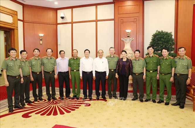 Tổng Bí thư, Chủ tịch nước chủ trì buổi làm việc với Thường vụ Đảng ủy Công an Trung ương - ảnh 5