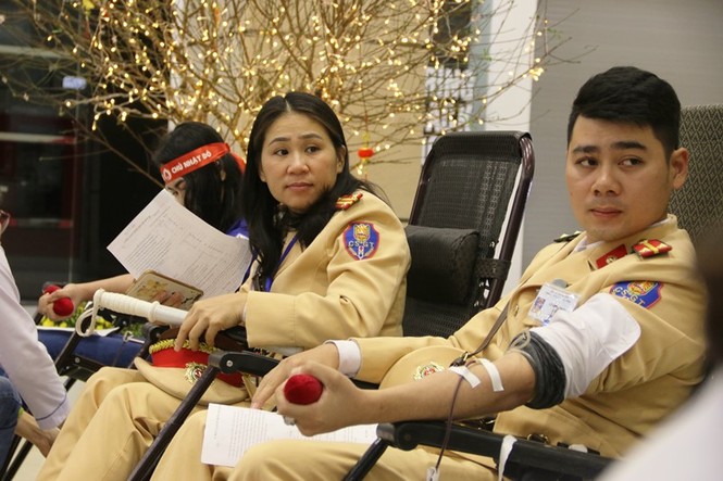 Hơn 1000 người tham gia ngày hội Chủ nhật đỏ tại Hà Tĩnh - ảnh 8
