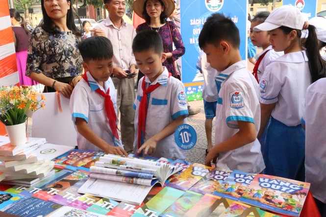 Khai mạc Ngày sách Việt Nam lần thứ 6 tại Hà Tĩnh - ảnh 4