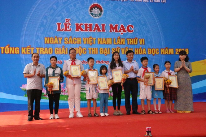 Khai mạc Ngày sách Việt Nam lần thứ 6 tại Hà Tĩnh - ảnh 2