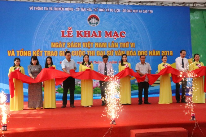 Khai mạc Ngày sách Việt Nam lần thứ 6 tại Hà Tĩnh - ảnh 1