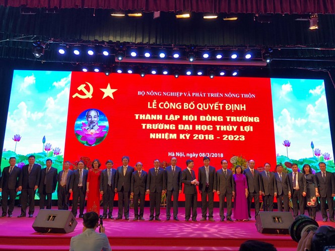 Đại học Thủy lợi có hiệu trưởng mới - ảnh 2