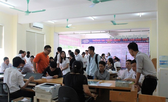 Các 'chàng trai vàng' háo hức nhập học - ảnh 5