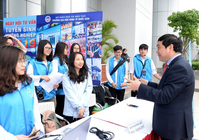 Bao nhiêu điểm mới đỗ trường Đại học Kinh tế quốc dân - ảnh 1