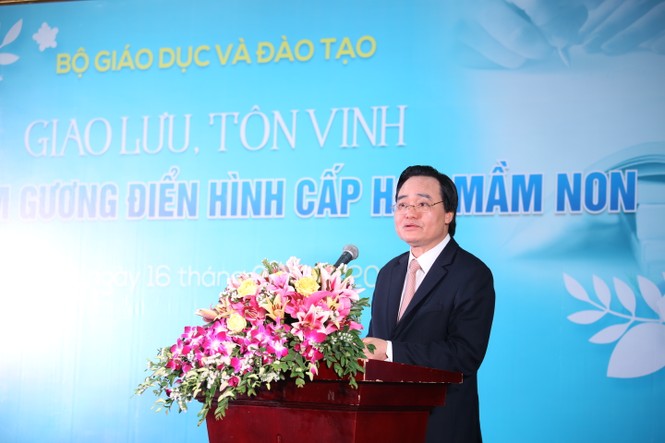 Cô giáo mầm non: Ngày nào cũng đón trẻ đến trường nhưng ít cơ hội đưa con đi học - ảnh 1