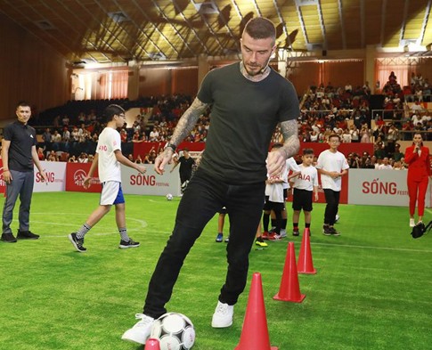 David Beckham bất ngờ đến Việt Nam, so tài cùng Công Vinh và Duy Mạnh - ảnh 5