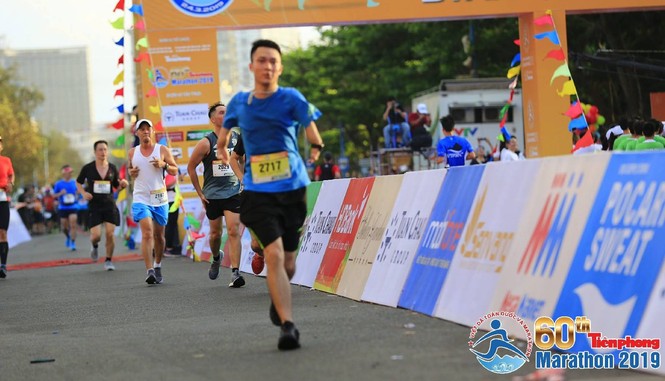 Chàng kỹ sư khuyết tật và niềm vui trên đường chạy 21 km - ảnh 2