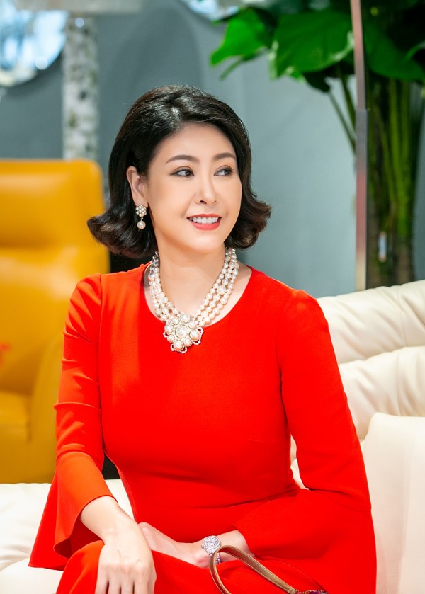Hoa hậu Hà Kiều Anh và Thu Minh ngồi 'ghế nóng' chung kết Mister Việt Nam - ảnh 2