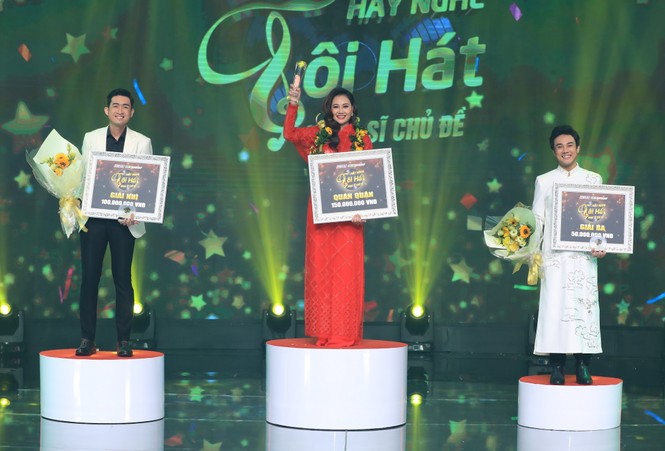Hà Thuý Anh bật khóc khi lên ngôi quán quân 'Hãy nghe tôi hát' - ảnh 4