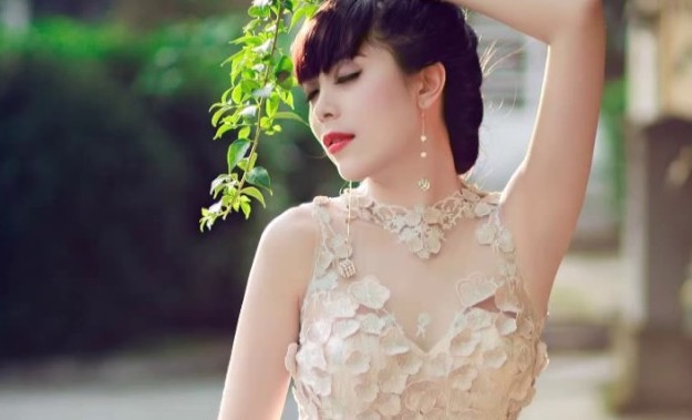 Ca sĩ Tuyết Mai: Bị gạ gẫm giá cao, chạy trốn showbiz vì quá ngột ngạt - ảnh 2