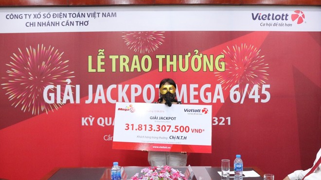 Liên tiếp 2 phụ nữ trúng hàng chục tỷ đồng Vietlott - ảnh 1