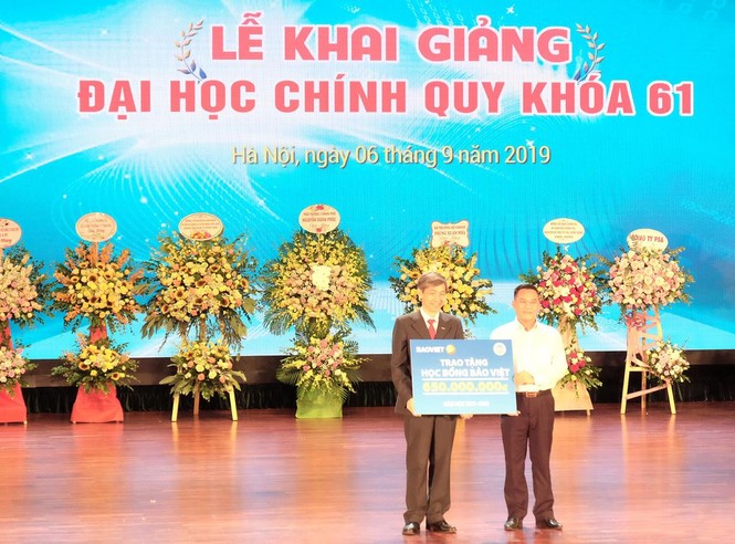 Tập đoàn Bảo Việt sát cánh cùng sinh viên ngành Tài chính – Bảo hiểm - ảnh 1