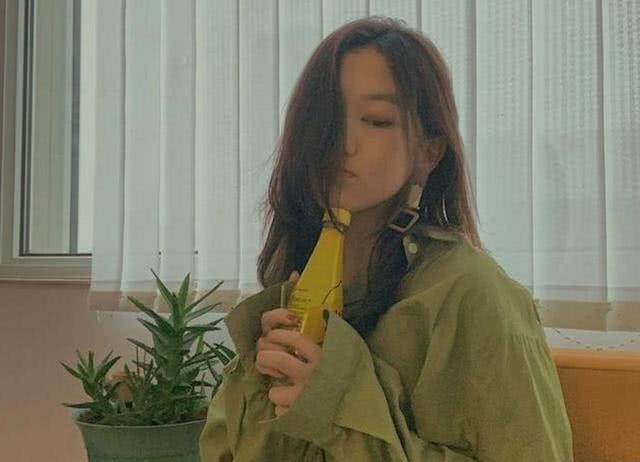 Lộ diện nhan sắc