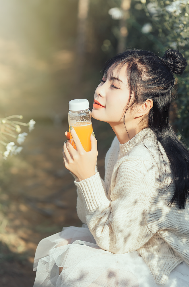 NỮ SINH SƯ PHẠM TOÁN XINH ĐẸP KIÊM MC, CA SĨ, DIỄN VIÊN - ảnh 3