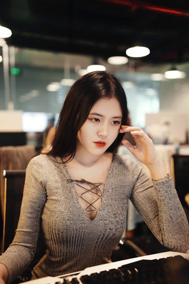 Hoài Trinh: “Đằng sau không có lấy một người, tuyệt đối phải đứng vững” - ảnh 11