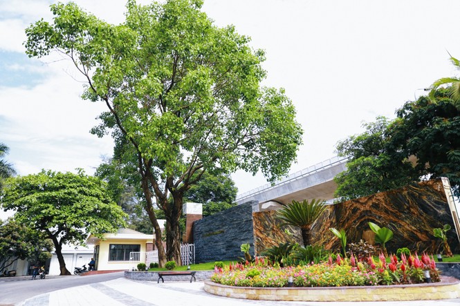 Trường Đại học Thương mại, lãng mạn từng khoảnh khắc - ảnh 6