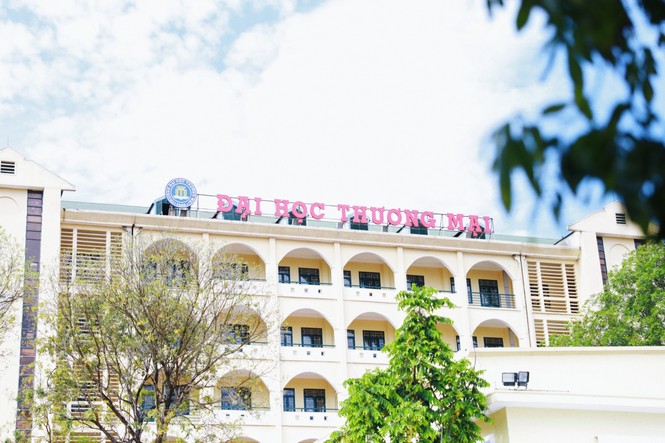 Trường Đại học Thương mại, lãng mạn từng khoảnh khắc - ảnh 5