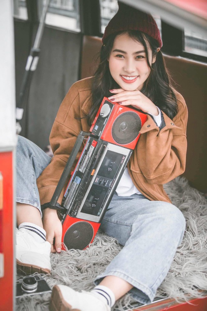 Cô giáo tương lai “gieo thương nhớ” với vẻ đẹp trong trẻo tựa nắng mai - ảnh 10