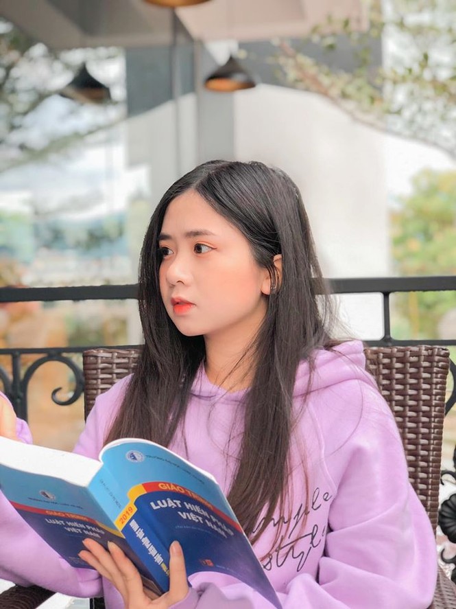 Hot girl trường Luật ước mơ làm giảng viên - ảnh 14