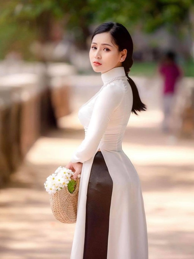 Phạm Hương: “Học nghệ thuật vì đam mê, không phải để đánh đổi” - ảnh 10