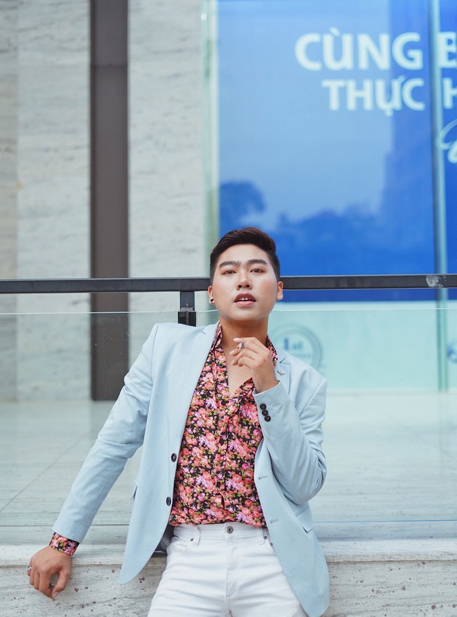 Nhà văn 9X Sơn Paris: “Sự tự tin sẽ giúp bạn sống tích cực hơn” - ảnh 5