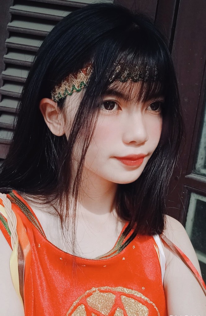 Nữ sinh Sư phạm ước được trình diễn những bộ trang phục tự mình thiết kế trên sàn catwalk - ảnh 11
