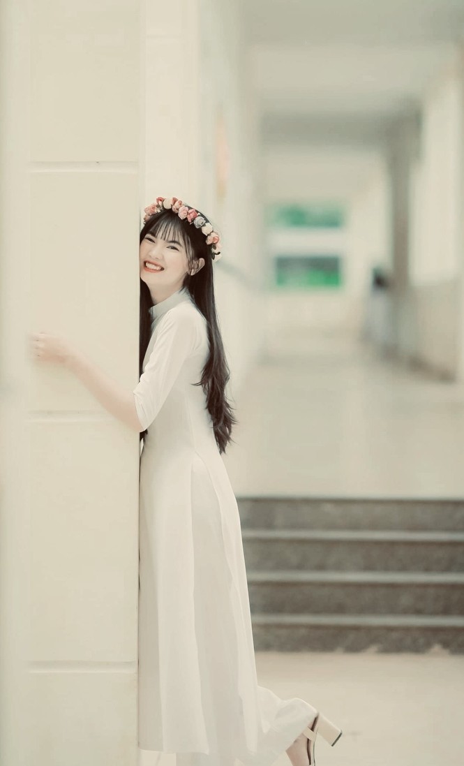Nữ sinh Sư phạm ước được trình diễn những bộ trang phục tự mình thiết kế trên sàn catwalk - ảnh 4