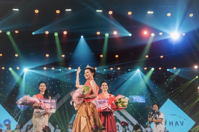Hoa khôi ĐH Huế cực giỏi tiếng Anh, đạt 2 huy chương vàng bơi lội, mơ ước làm giáo viên - ảnh 1