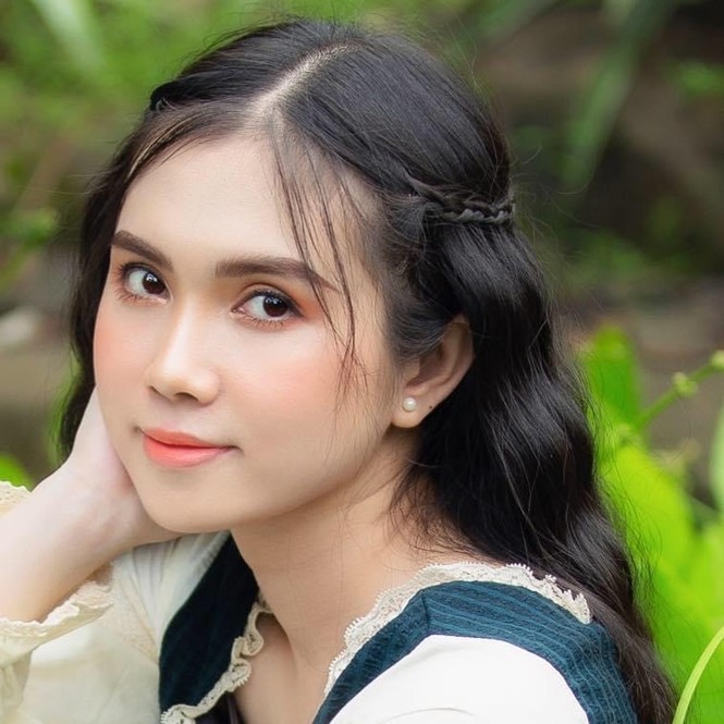 Nữ sinh giống Ngọc Trinh như đúc trải lòng - ảnh 2
