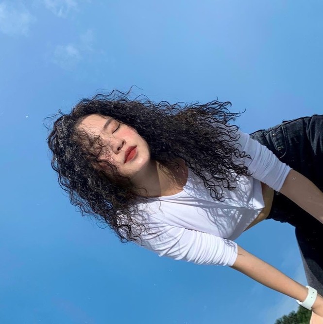 Hot girl Yên Bái đạt điểm thi cao vút gặt phăng định kiến “chân dài não ngắn“ Hot girl Yên Bái đạt điểm thi cao vút gặt phăng định kiến “chân dài não ngắn“