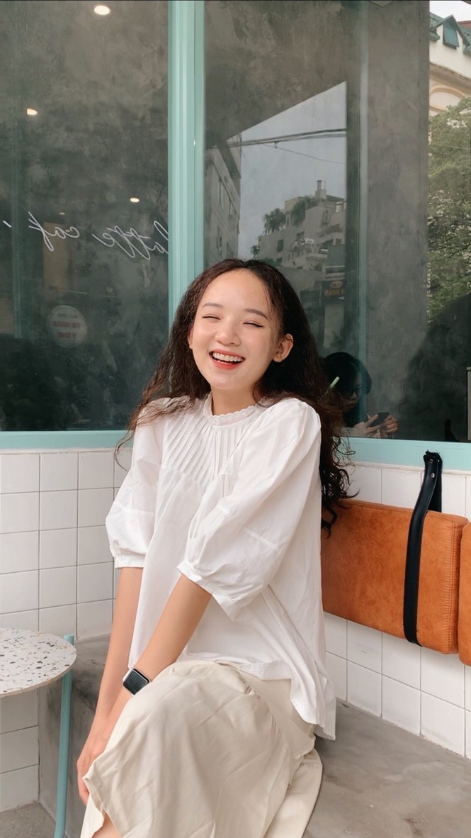 Hot girl Yên Bái đạt điểm thi cao vút gặt phăng định kiến “chân dài não ngắn“ Hot girl Yên Bái đạt điểm thi cao vút gặt phăng định kiến “chân dài não ngắn“