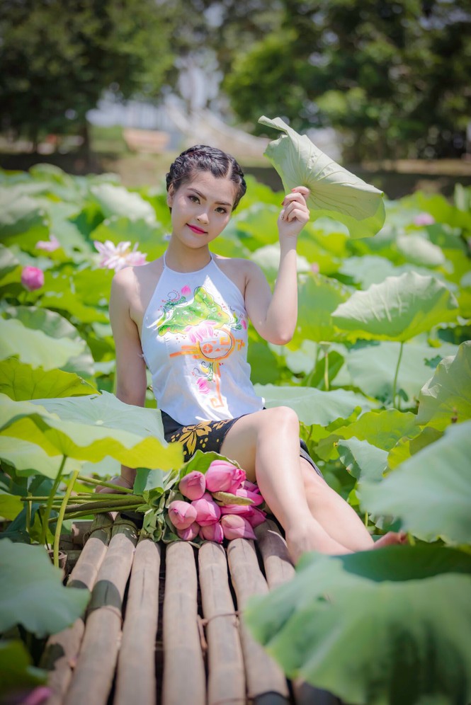 Ước mơ trở thành người mẫu của một cô gái có chiều cao vượt trội từ nhỏ - ảnh 10