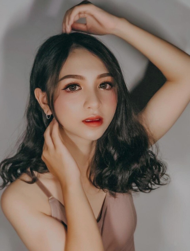 Nữ sinh 16 tuổi ước mơ làm người mẫu chuyên nghiệp - ảnh 9