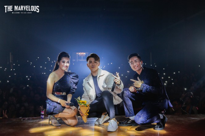 Đêm nhạc hội “The Phenomenon”: Khơi dậy tiềm năng vô hạn của tân sinh viên trường Báo - ảnh 10