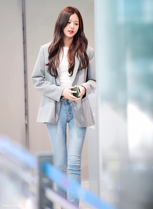 Nhìn Jang Won Young (IZ*ONE) mới biết “dáng đẹp như Thủy thủ Mặt Trăng” là có thật - ảnh 5