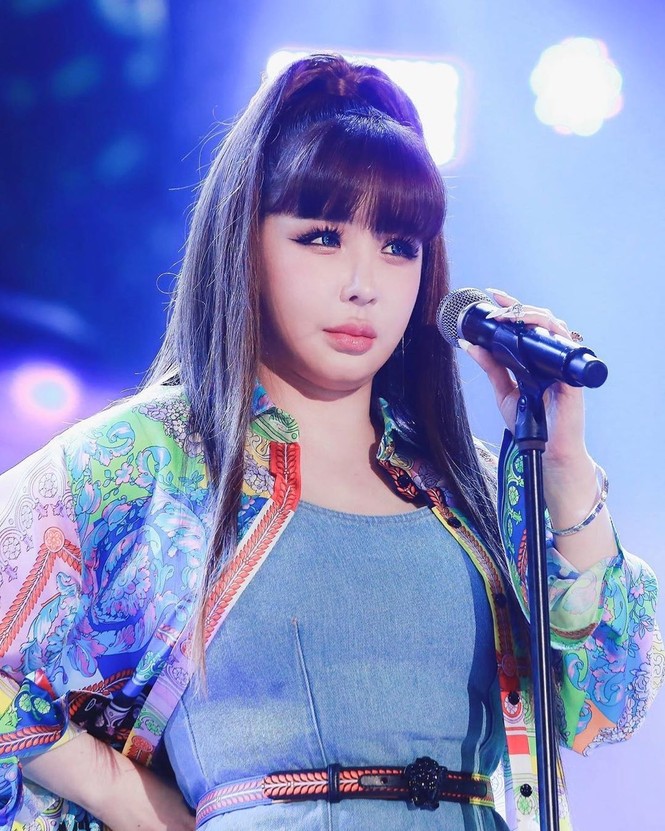 Vì scandal đời tư mà những ngôi sao này đành phải rút khỏi showbiz thời gian dài - ảnh 3