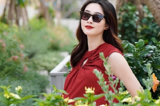 Hoa hậu Đặng Thu Thảo sinh con trai, hạnh phúc gia đình càng thêm viên mãn - ảnh 1