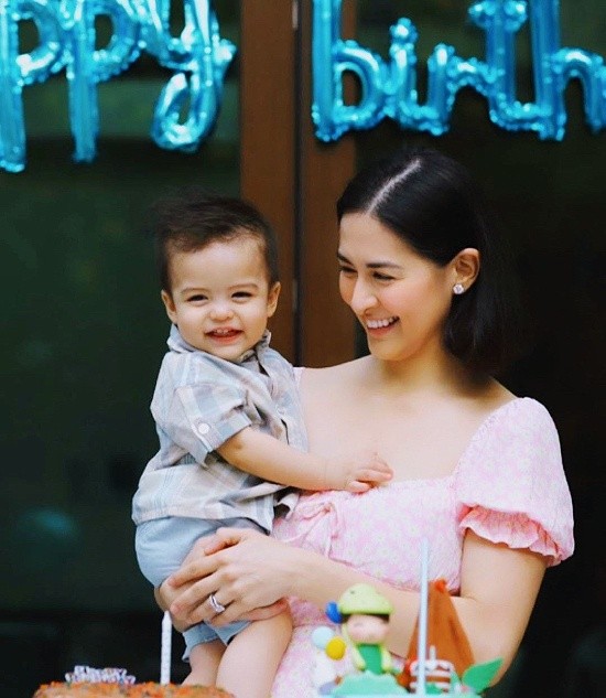 Mỹ nhân đẹp nhất Philippines khoe ảnh gia đình toàn người đẹp cực phẩm - ảnh 4