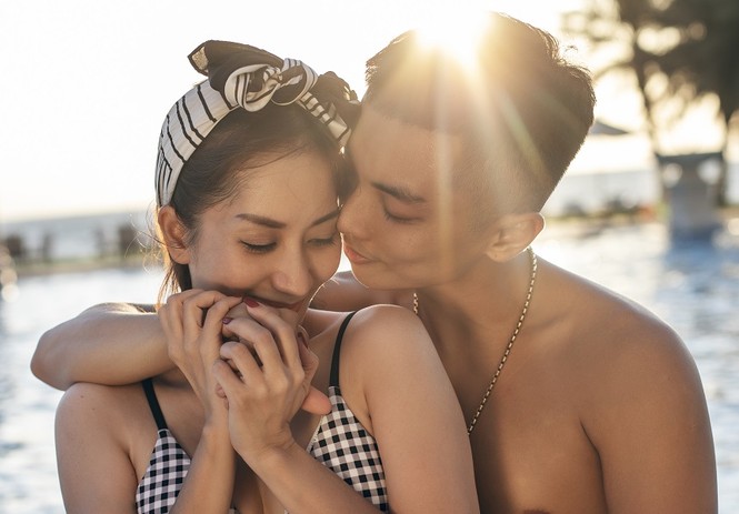 Bí quyết nào giúp Khánh Thi lấy chồng kém nhiều tuổi nhưng ngày càng trẻ đẹp hơn Phan Hiển? - ảnh 2