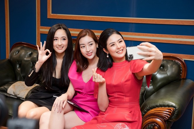Không scandal lại kinh doanh mát tay, Hoa hậu Việt Nam 2010 đúng là hiếm thấy ở showbiz - ảnh 1